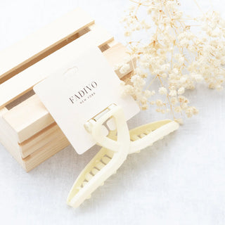 Hair Clip Claw Large with Criss Cross in the Color Ivory Judson