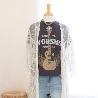 Made to Worship Psalm 95:1 in Black Graphic Tee - Bennett Avenue Boutique