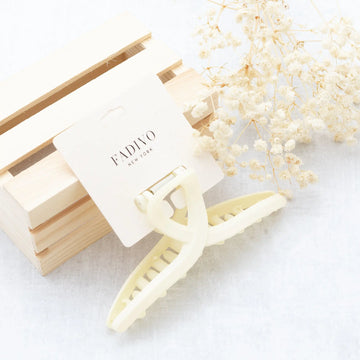 Hair Clip Claw Large with Criss Cross in the Color Ivory Judson