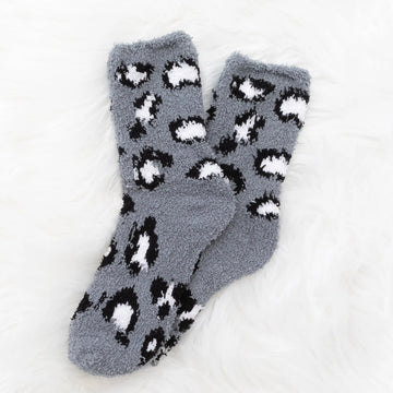 Plush Knit Socks Leopard Print Gray Mid-Rise Super Snuggly Judson