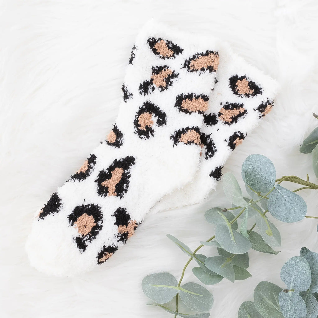 Plush Knit Socks Leopard Print White Mid-Rise Super Snuggly Judson